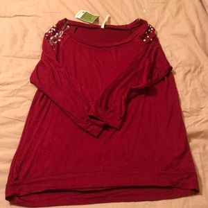 Maroon 3/4 sleeve blouse